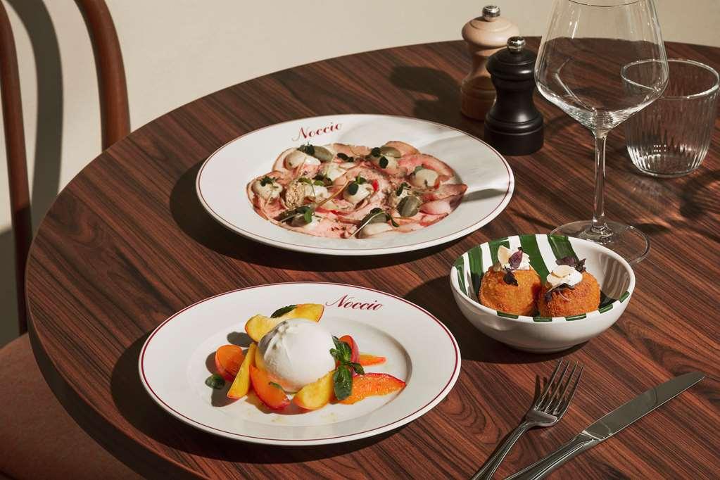 Okko Hotels Paris La Defense Nanterre Restoran gambar